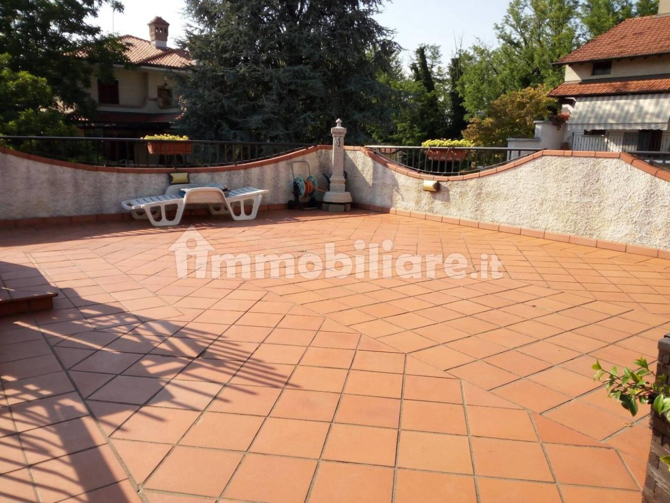 Квартира с 2 спальнями в Кассано д’Адда, Италия № 85482