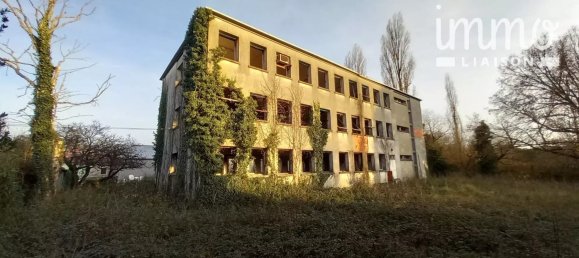  بناية في Salbris, France 600متر مربع رقم 89594 2