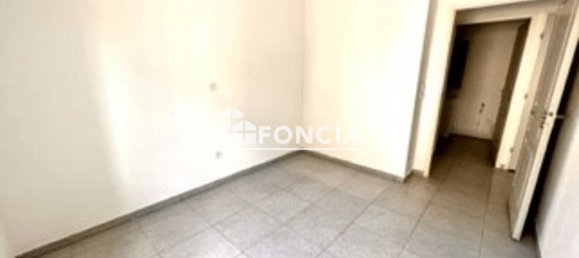 2 bedrooms Apartment in Onnaing, France No. 92628 6