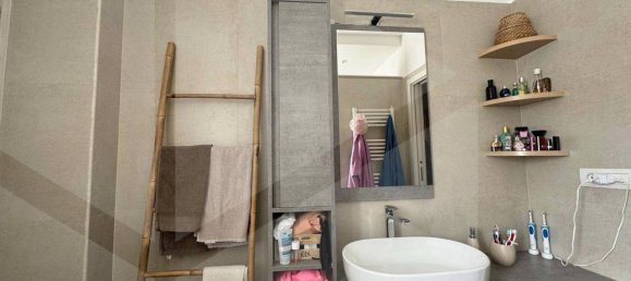 Apartamento de 4 habitaciónes en Monopoli, Italy No. 27602 10