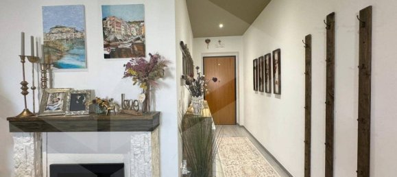 Apartamento de 4 habitaciónes en Monopoli, Italy No. 27602 3