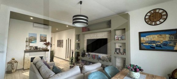 Apartamento de 4 habitaciónes en Monopoli, Italy No. 27602 6