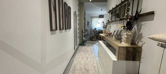 Apartamento de 4 habitaciónes en Monopoli, Italy No. 27602 4