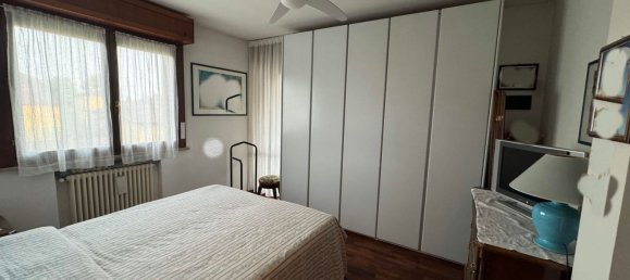 4 rooms Apartment in Parma, Italy No. 98044 6