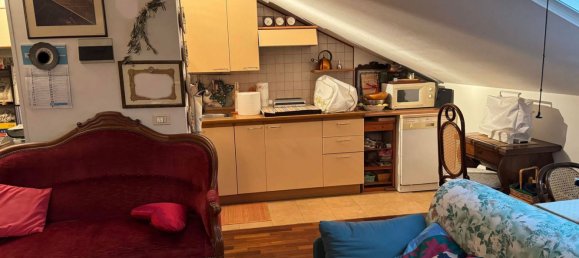 4 rooms Apartment in Parma, Italy No. 98044 10