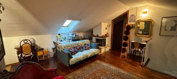 4 rooms Apartment in Parma, Italy No. 98044 9