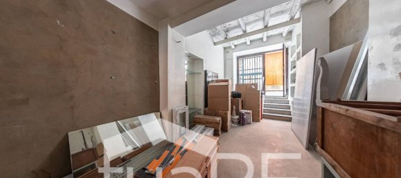 2غرفة عقار تجاري في Rome, Italy رقم 150925 3