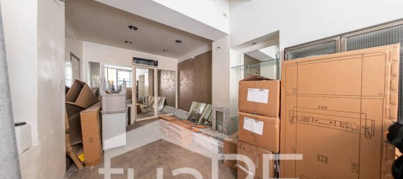 2غرفة عقار تجاري في Rome, Italy رقم 150925 2