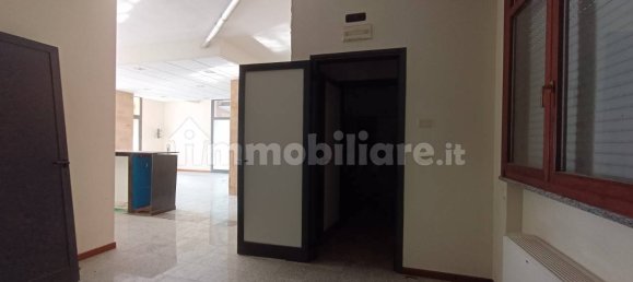 5-Zimmer Gewerbliche Immobilie in Felino, Italy, Nr. 273582 15