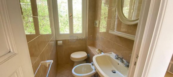 Casa de 7 habitaciónes en Genoa, Italy No. 35816 15