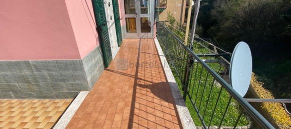 Casa de 7 habitaciónes en Genoa, Italy No. 35816 2