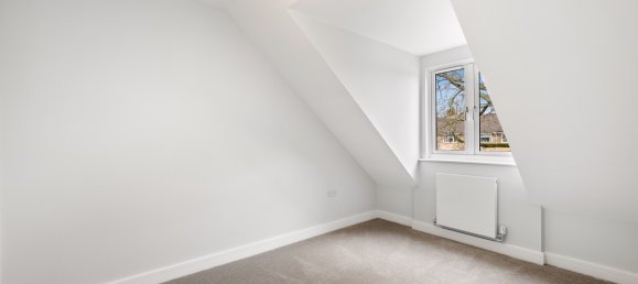 3 Schlafzimmer Haus in Crawley, United Kingdom, Nr. 1066 30