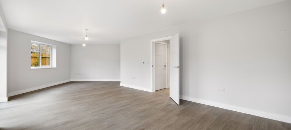 3 Schlafzimmer Haus in Crawley, United Kingdom, Nr. 1066 23