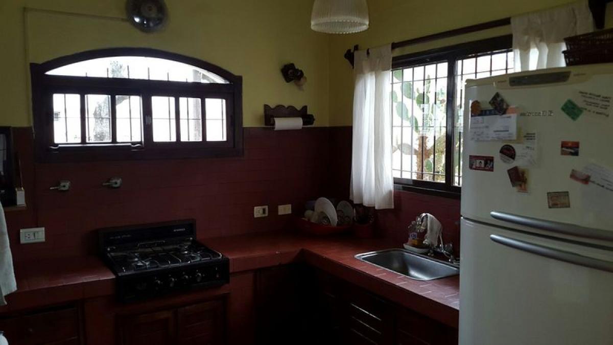 3 bedrooms House in General San Martin, Argentina No. 64030