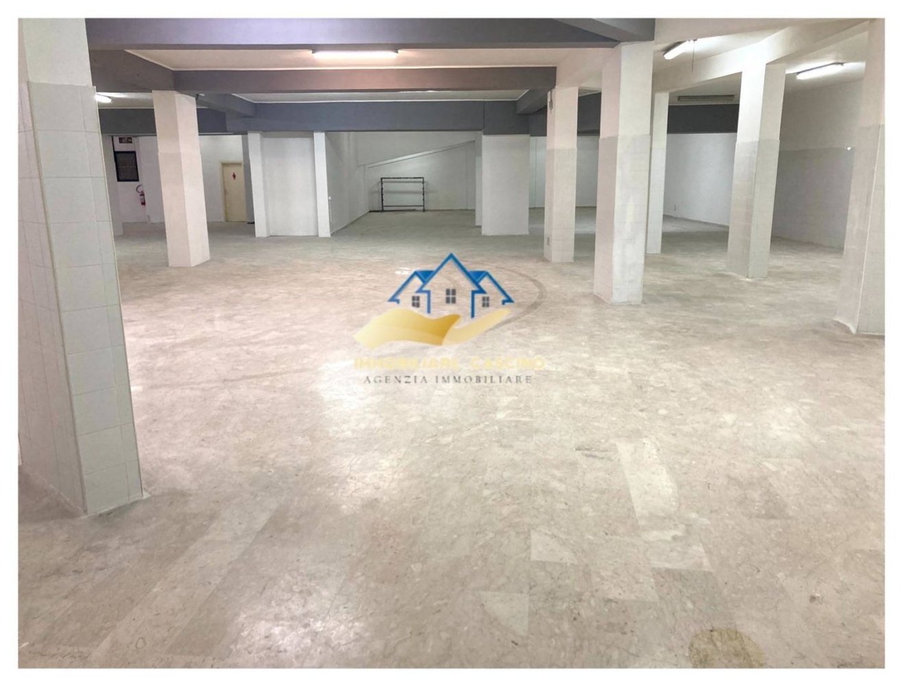 780m² Commercial property in Bagheria, Italy No. 344454