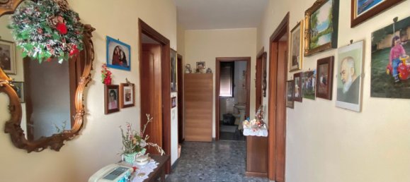 4-salle Appartement à Cave, Italy No. 173939 3