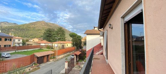 4-salle Appartement à Cave, Italy No. 173939 9