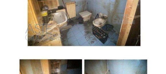 7 rooms Apartment in Aprilia, Italy No. 135244 11