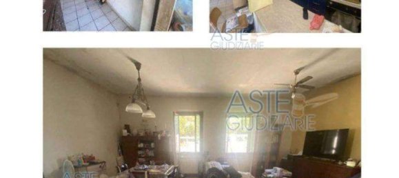 7 rooms Apartment in Aprilia, Italy No. 135244 8