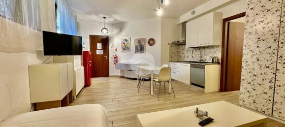 2 rooms Apartment in Milan, Italy No. 240859 10