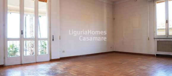 5 bedrooms Apartment in Imperia, Italy No. 304108 4