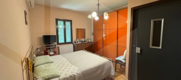 Дом с 5 комнатами в Кастельнуово Рангоне, Италия № 28652 36