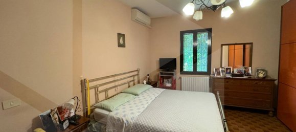 Дом с 5 комнатами в Кастельнуово Рангоне, Италия № 28652 38