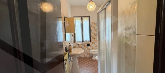 Дом с 5 комнатами в Кастельнуово Рангоне, Италия № 28652 31