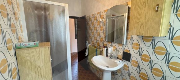 Дом с 5 комнатами в Кастельнуово Рангоне, Италия № 28652 34