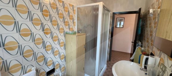 Дом с 5 комнатами в Кастельнуово Рангоне, Италия № 28652 33