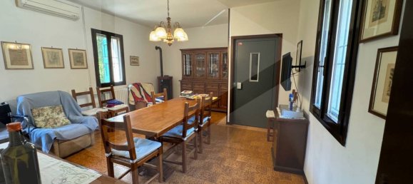 Дом с 5 комнатами в Кастельнуово Рангоне, Италия № 28652 3