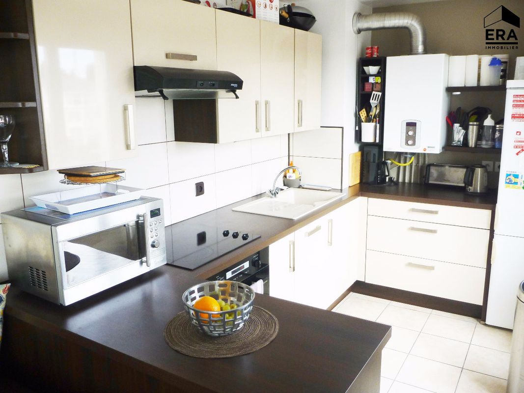 2 bedrooms Apartment in Neuilly-Plaisance, France No. 188630