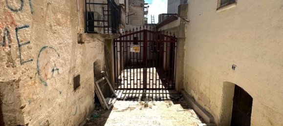 Studio in Laterza, Italy No. 295390 3