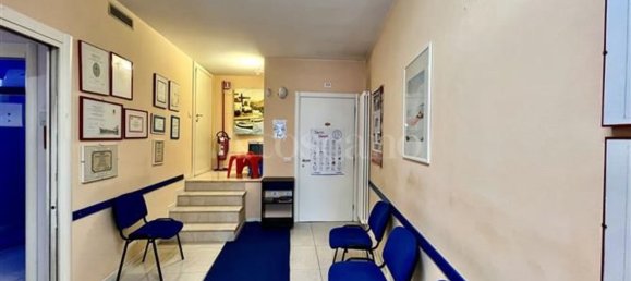 130m² Office in Lonato del Garda, Italy No. 362866 4