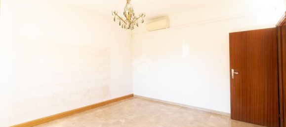 3 bedrooms Apartment in Carpi, Italy No. 358342 14