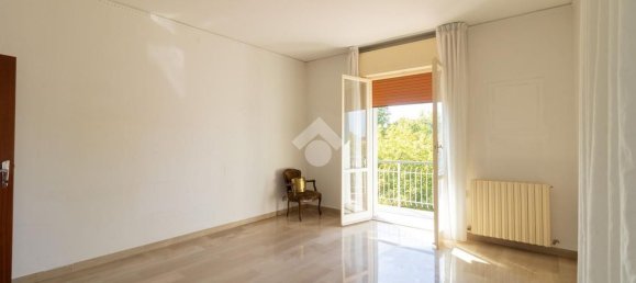 3 bedrooms Apartment in Carpi, Italy No. 358342 3