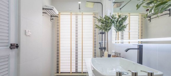 5 bedrooms House in Pattaya, Thailand No. 26075 3