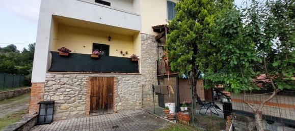 4-salle Appartement à Arezzo, Italy No. 204859 29