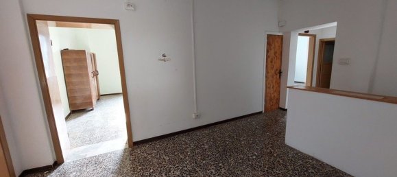 4-salle Appartement à Arezzo, Italy No. 204859 10