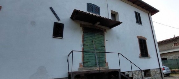4-salle Appartement à Arezzo, Italy No. 204859 18