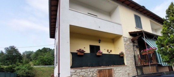 4-salle Appartement à Arezzo, Italy No. 204859 26