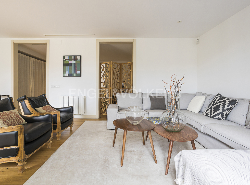 Apartamento T4 em Eixample, Spain N.º 24312