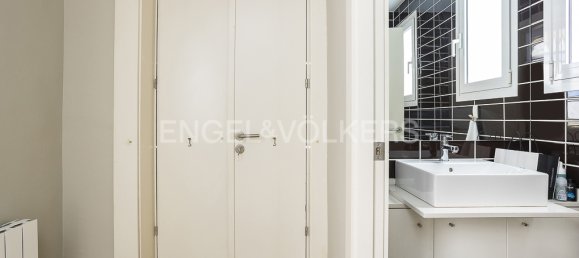 Apartamento T4 em Eixample, Spain N.º 24312 17