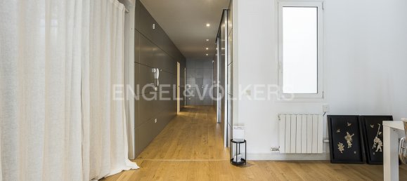 Apartamento T4 em Eixample, Spain N.º 24312 11