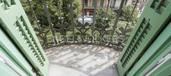 Apartamento T4 em Eixample, Spain N.º 24312 8