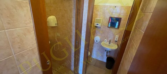 2 rooms Commercial property in Mola di Bari, Italy No. 172406 18