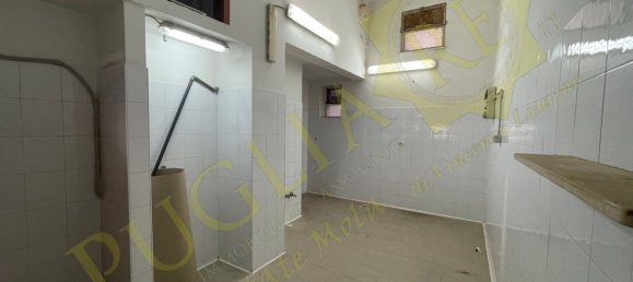 2 rooms Commercial property in Mola di Bari, Italy No. 172406 8