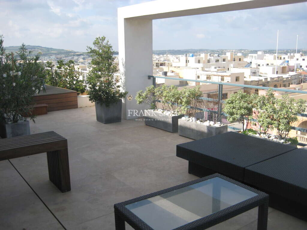 2 غرف نوم بانتهاوس في Naxxar, Malta رقم 8449