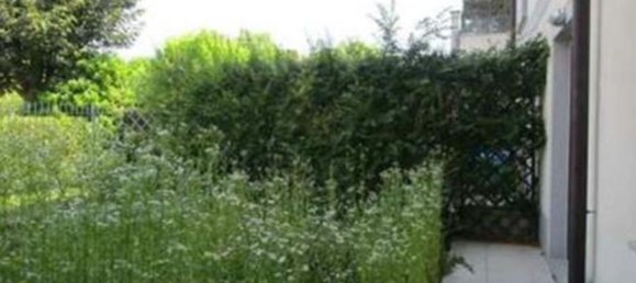 3-salle Appartement à Desio, Italy No. 70717 18