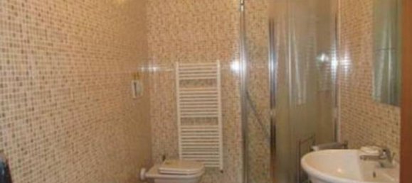 3-salle Appartement à Desio, Italy No. 70717 8